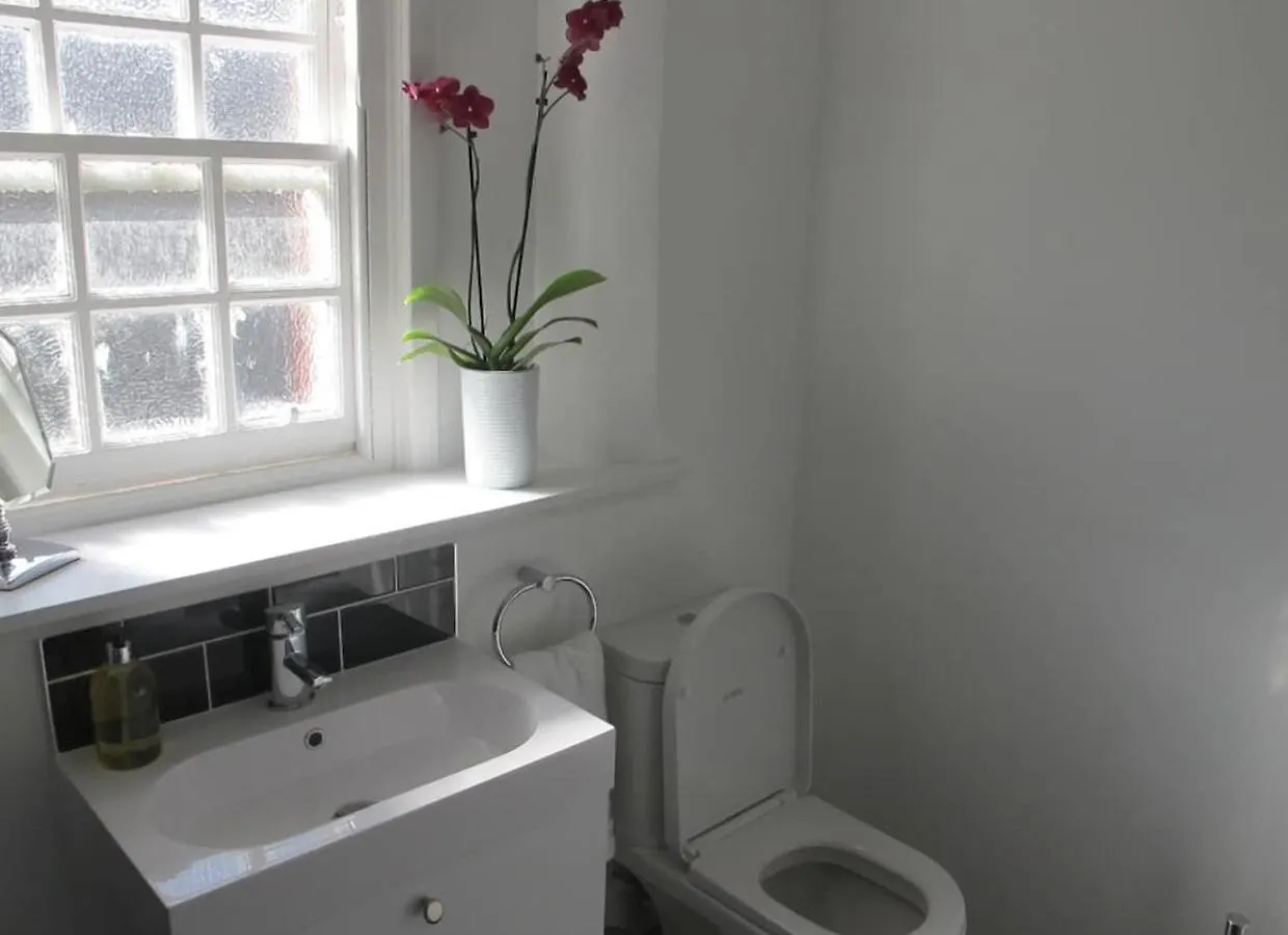 2 Chessels Court, Flat 3 Apartment Edinburgh